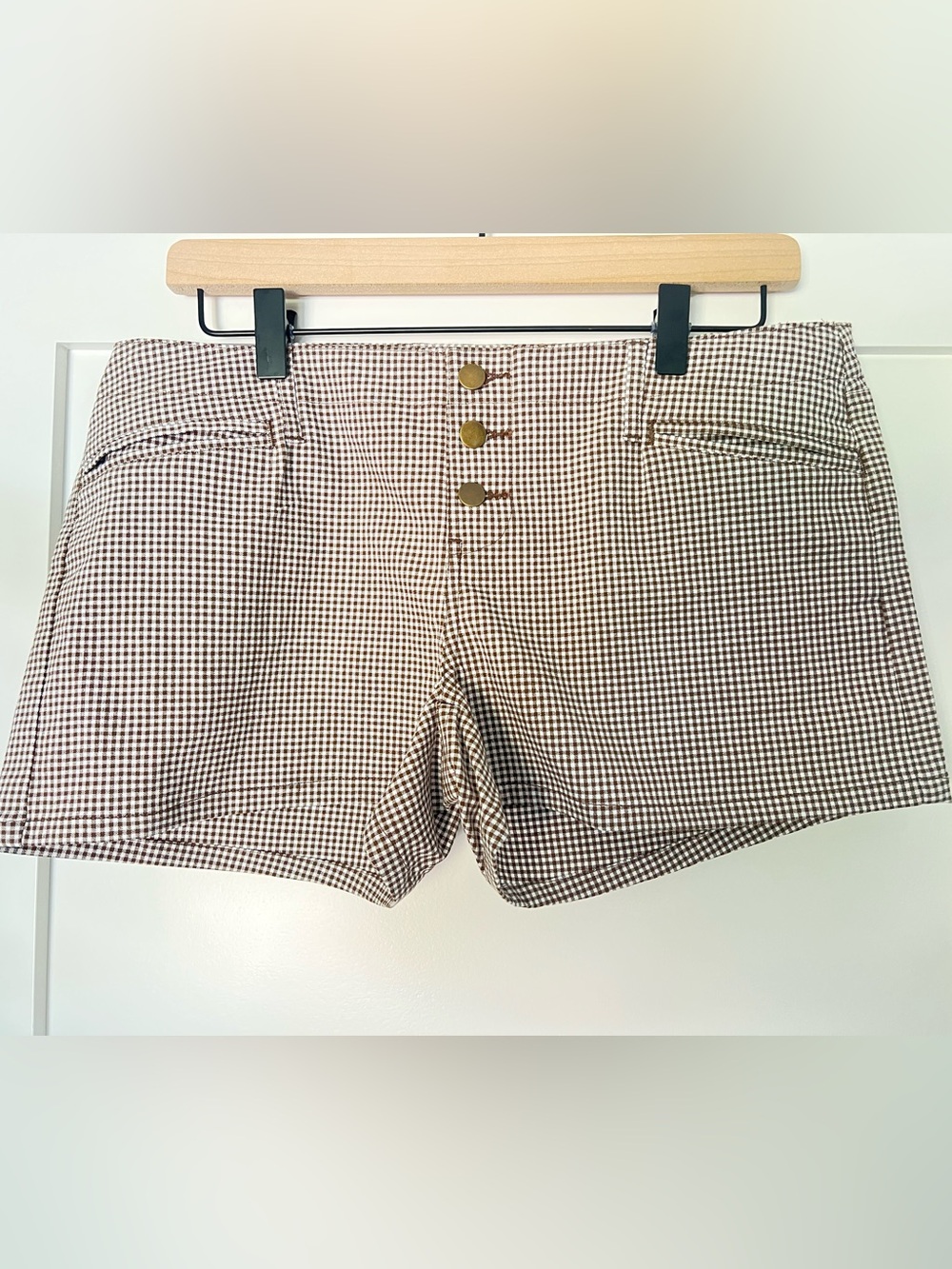 Friday Women’s NWT Brown White Gingham Shorts Size Large Preppy